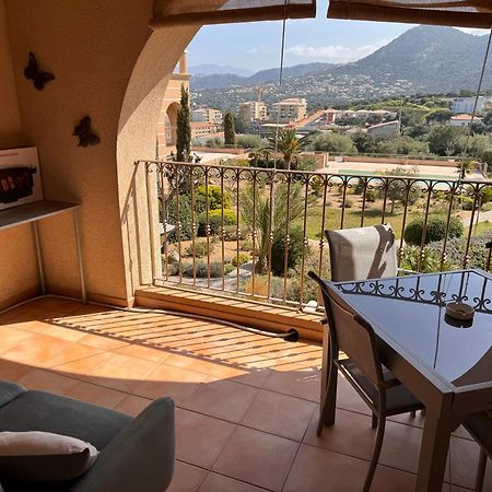 Joli Studio Tout Confort Proche Toutes Commodites Dans Residence Calme LʼÎle-Rousse Екстериор снимка