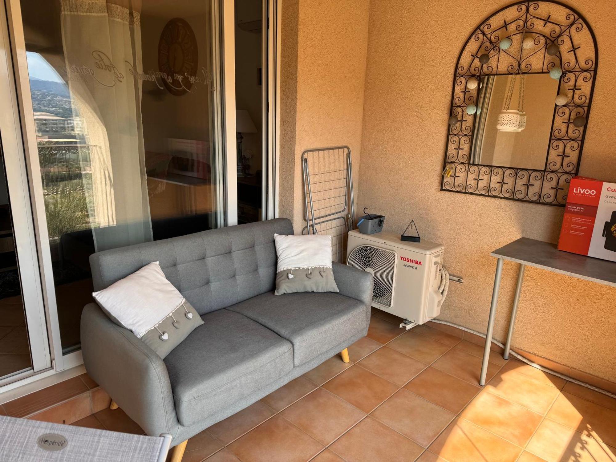 Joli Studio Tout Confort Proche Toutes Commodites Dans Residence Calme LʼÎle-Rousse Екстериор снимка